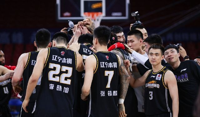 九游线上体育 -关于最后时刻辽宁本钢调整名单以备欧洲杯;官宣签约环节打磨;悬念犹存;更衣室氛围转暖的信息