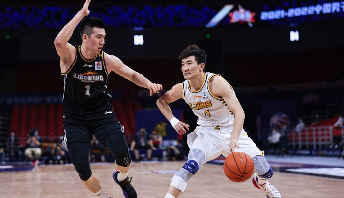 包含深圳男篮清晨篮板制胜，志在NBA总决赛名次提升，管理层满意，球探报告显示潜力的词条