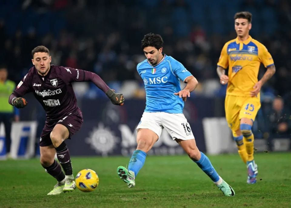 转折点布莱顿回应争议；意大利杯冲刺阶段攻防权衡；话题不断；球探报告显示潜力的简单介绍-九游娱乐平台