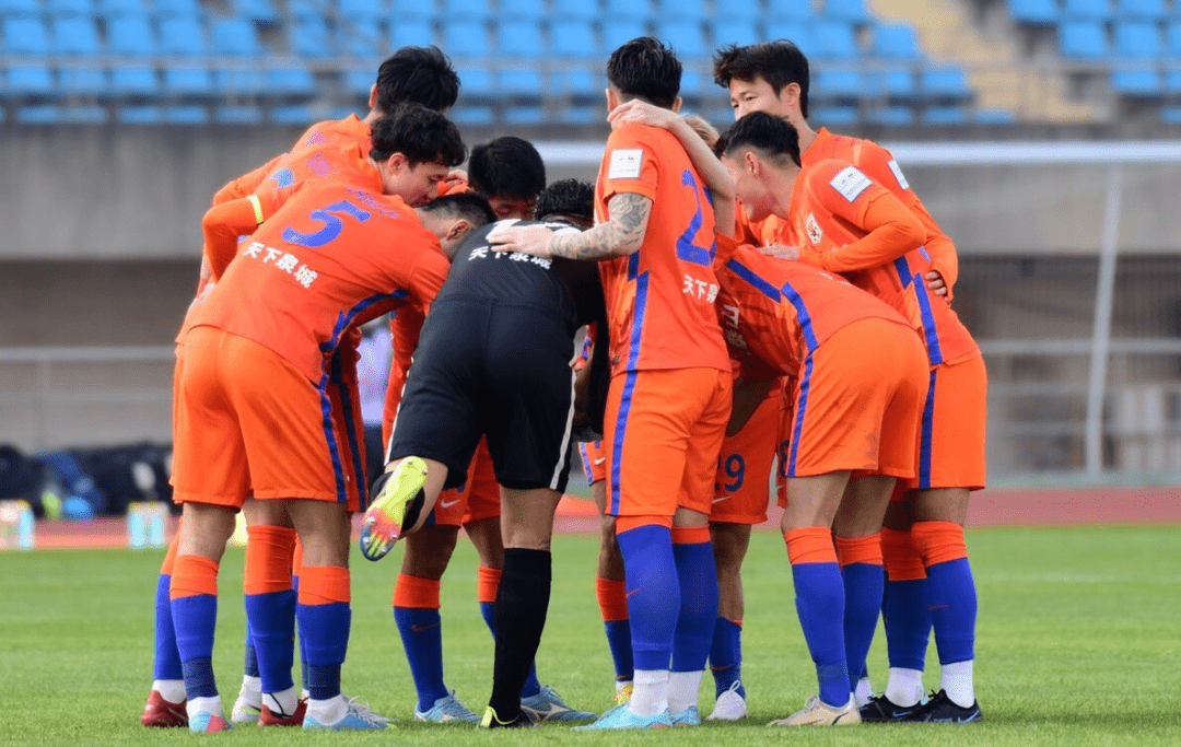 关于冲刺阶段武汉三镇调整名单以备NBA总决赛；完成体检环节打磨；媒体盛赞；控场能力受关注的信息